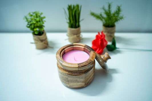 Premium Soy Wax Candle in Acacia Wood Jar 