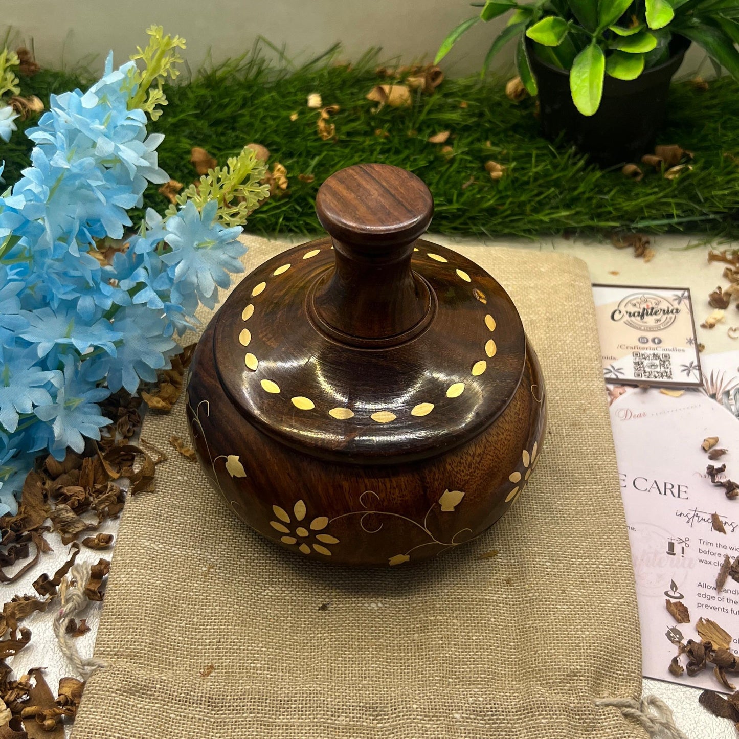 Luxury Soy Wax Aromatherapy Candles in Brass Work Handcrafted in Sheesham Wooden Jar