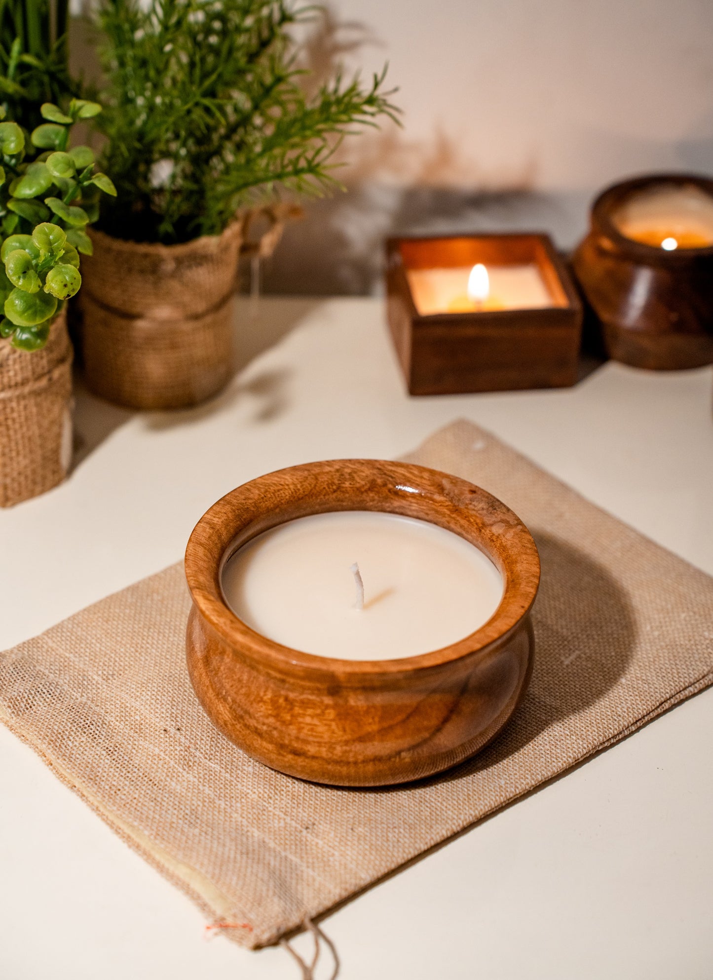Soy Wax Scented Candle - Acacia Wood