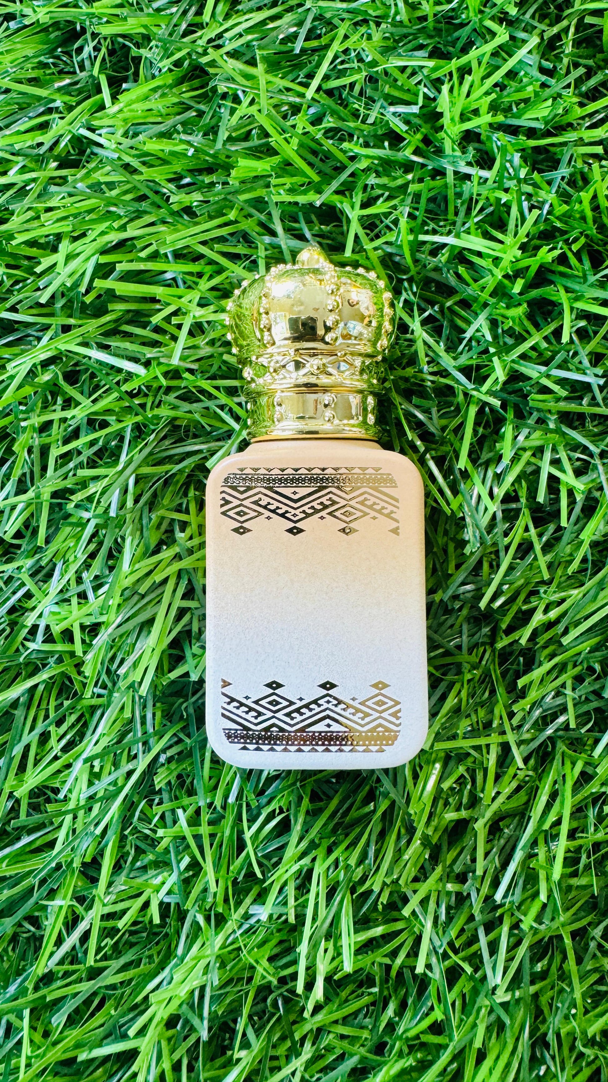 Long Lasting Roll-on Attar Perfume in Royal Crown Bottle